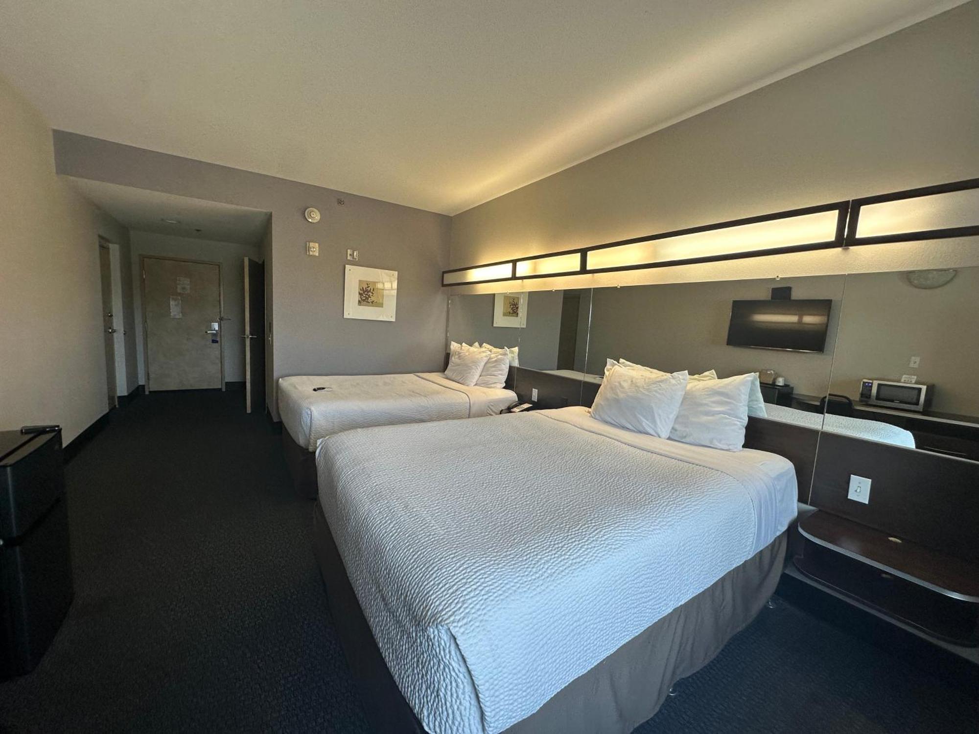 Microtel Inn & Suites By Wyndham Quincy Downtown - River Area Ngoại thất bức ảnh