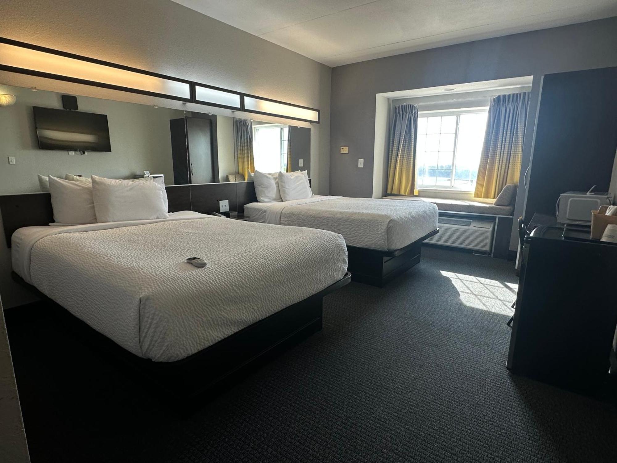 Microtel Inn & Suites By Wyndham Quincy Downtown - River Area Ngoại thất bức ảnh